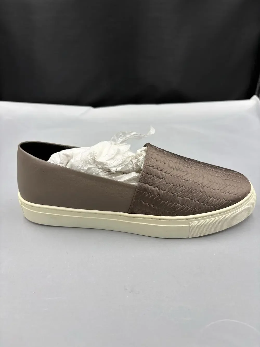 L'AGENCE Skate Shoe Embossed Womens EU 38 US 8 Beige Leather Slip On SS15-01